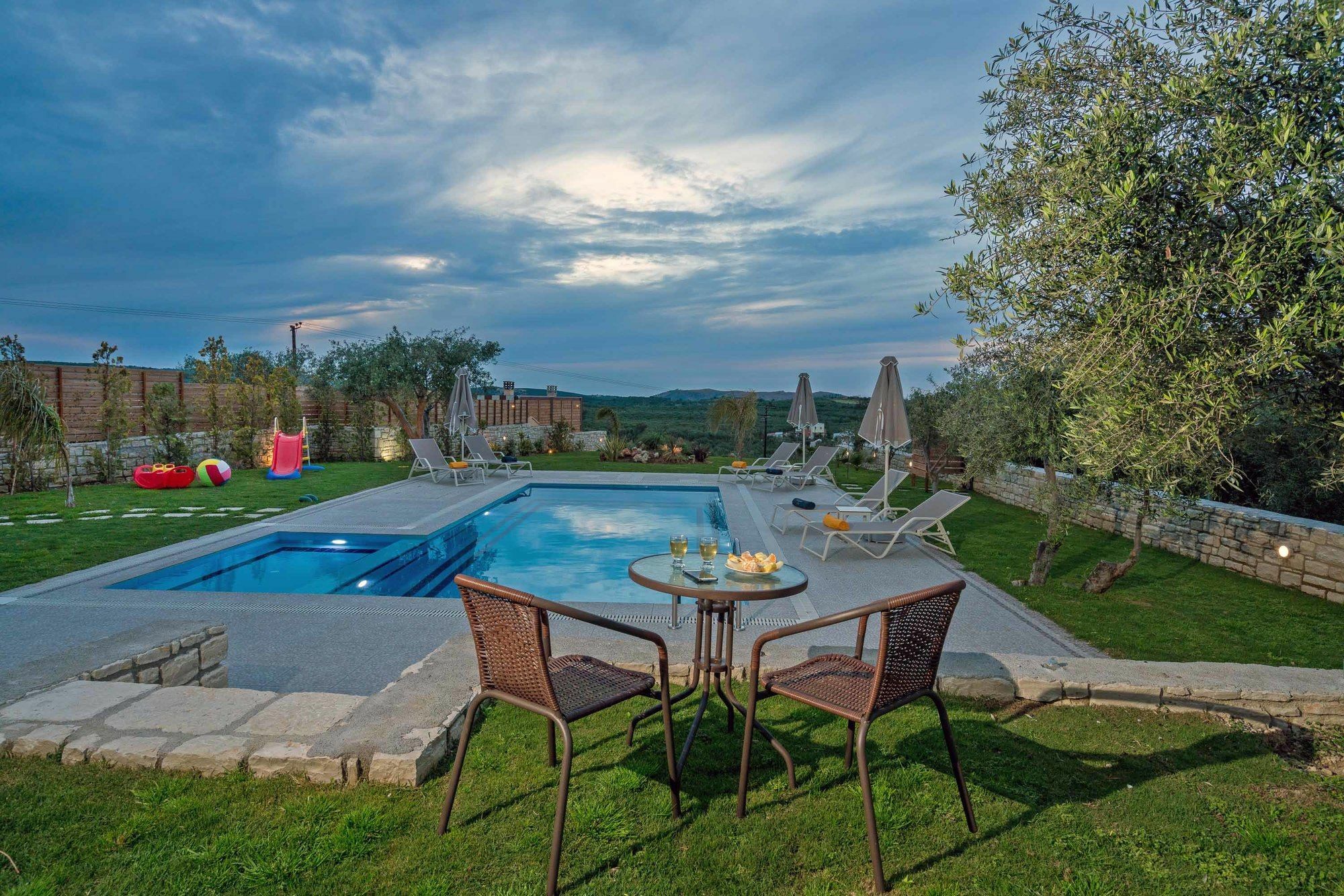 Olive Garden * Perama (Crete)