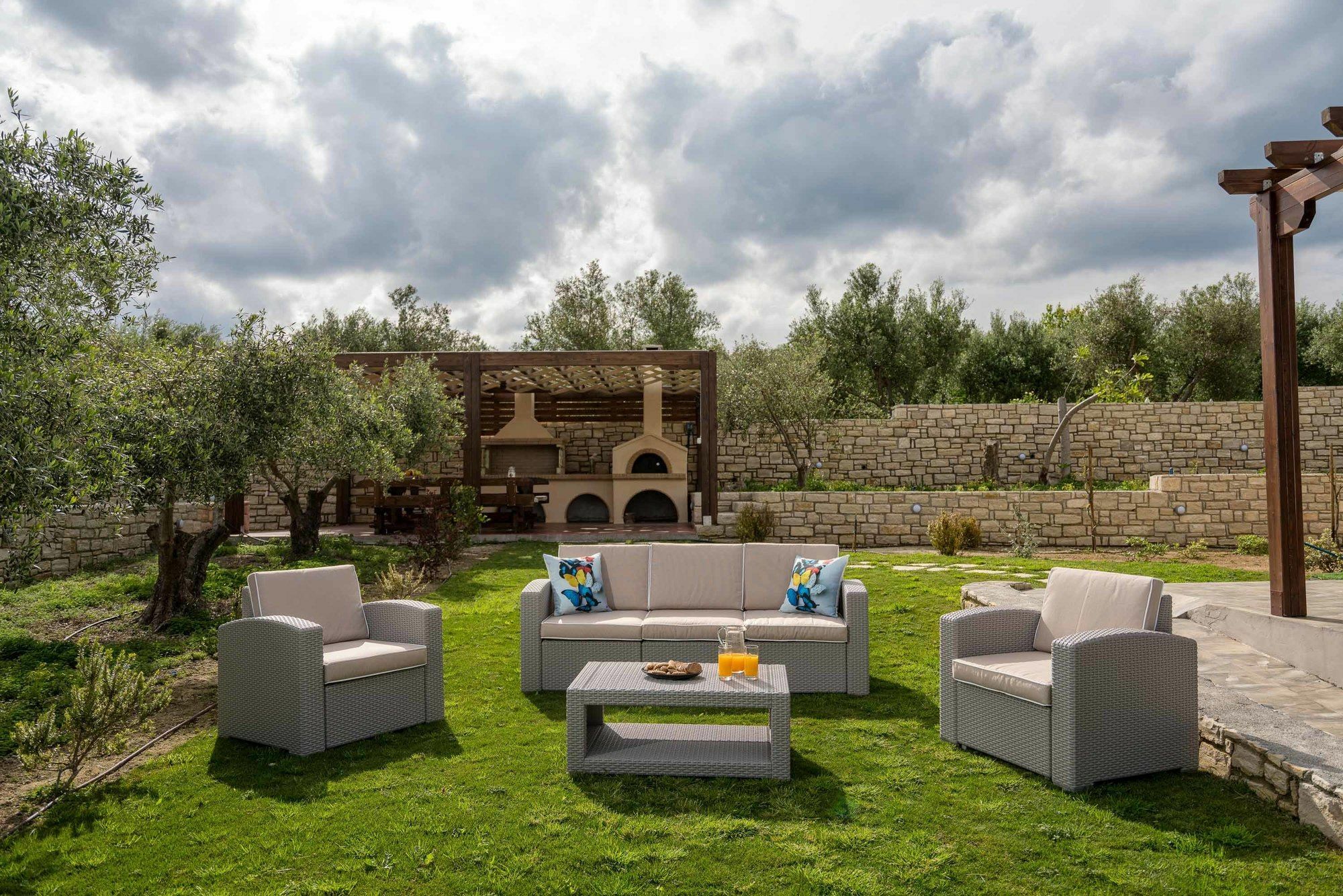 Vila Olive Garden Perama (Crete)