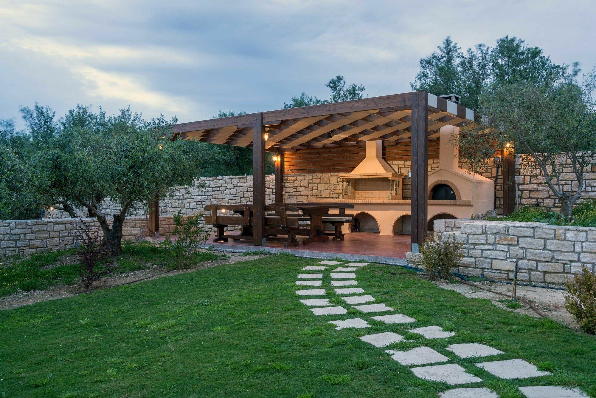 Olive Garden Vila Perama (Crete)