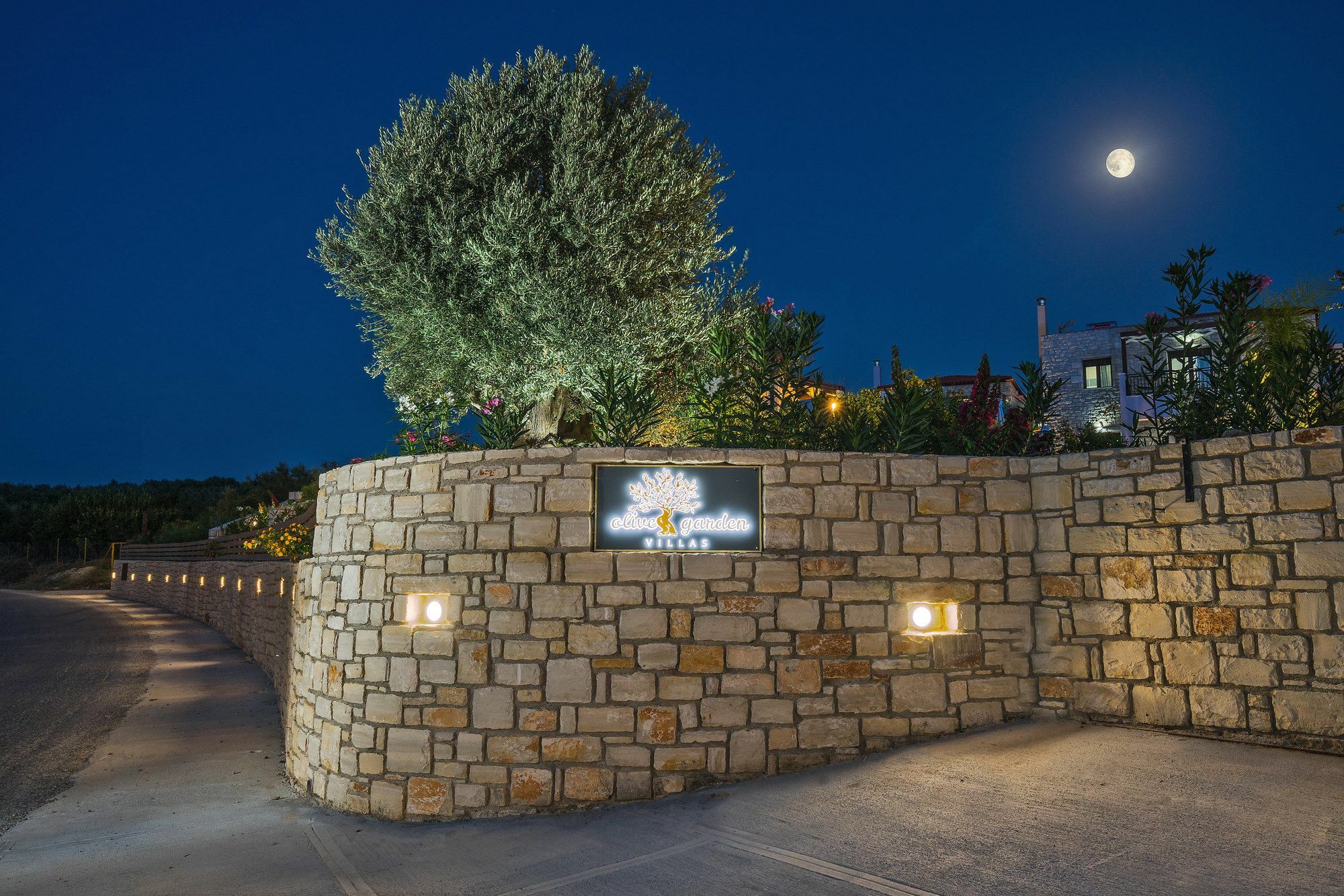 Olive Garden Vila